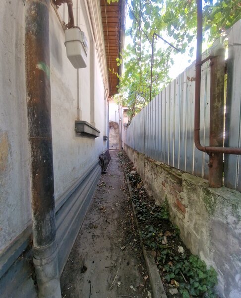 Parc Carol, strada Lanariei, Metrou Tineretului